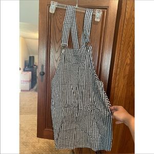 SHEIN black and white overalls with pockets. Size L